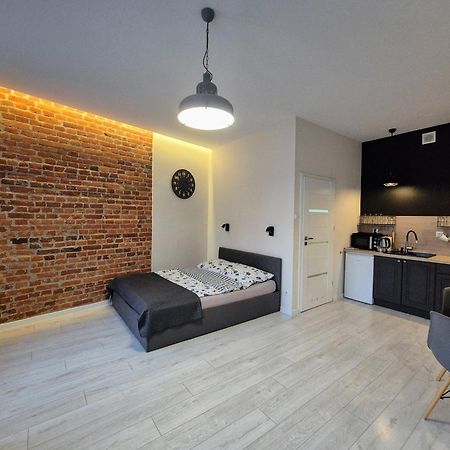 Charming Apartment In The City Centre, Lodz Bagian luar foto