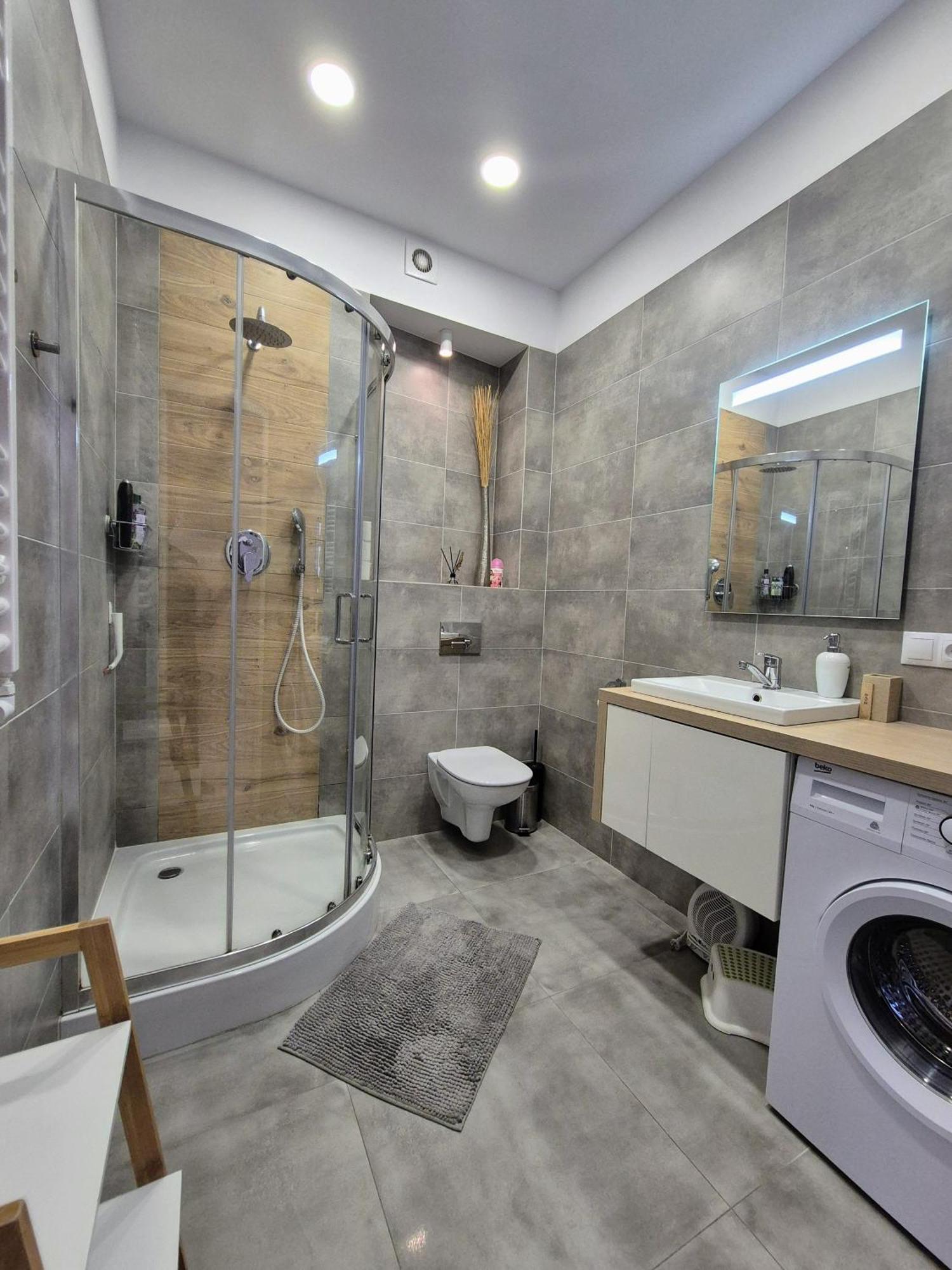 Charming Apartment In The City Centre, Lodz Bagian luar foto