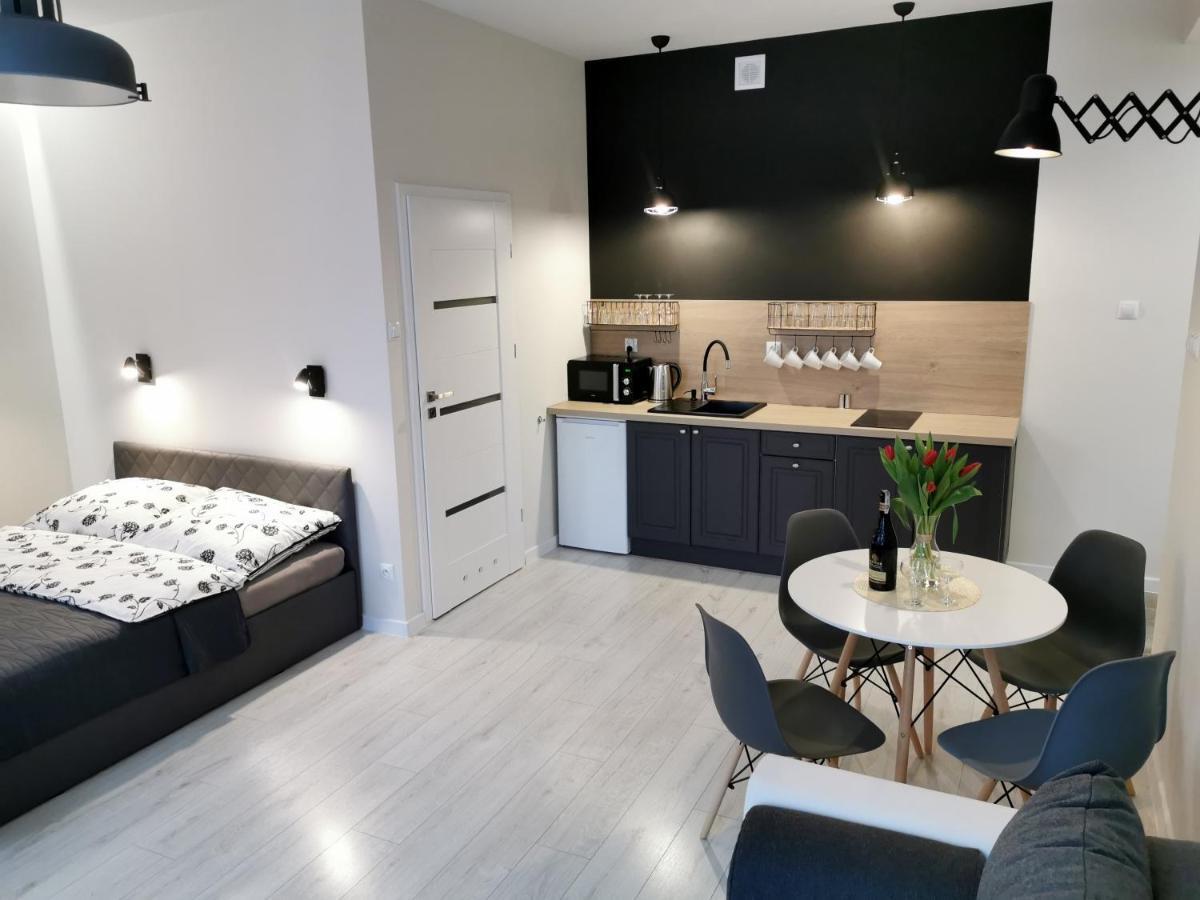 Charming Apartment In The City Centre, Lodz Bagian luar foto